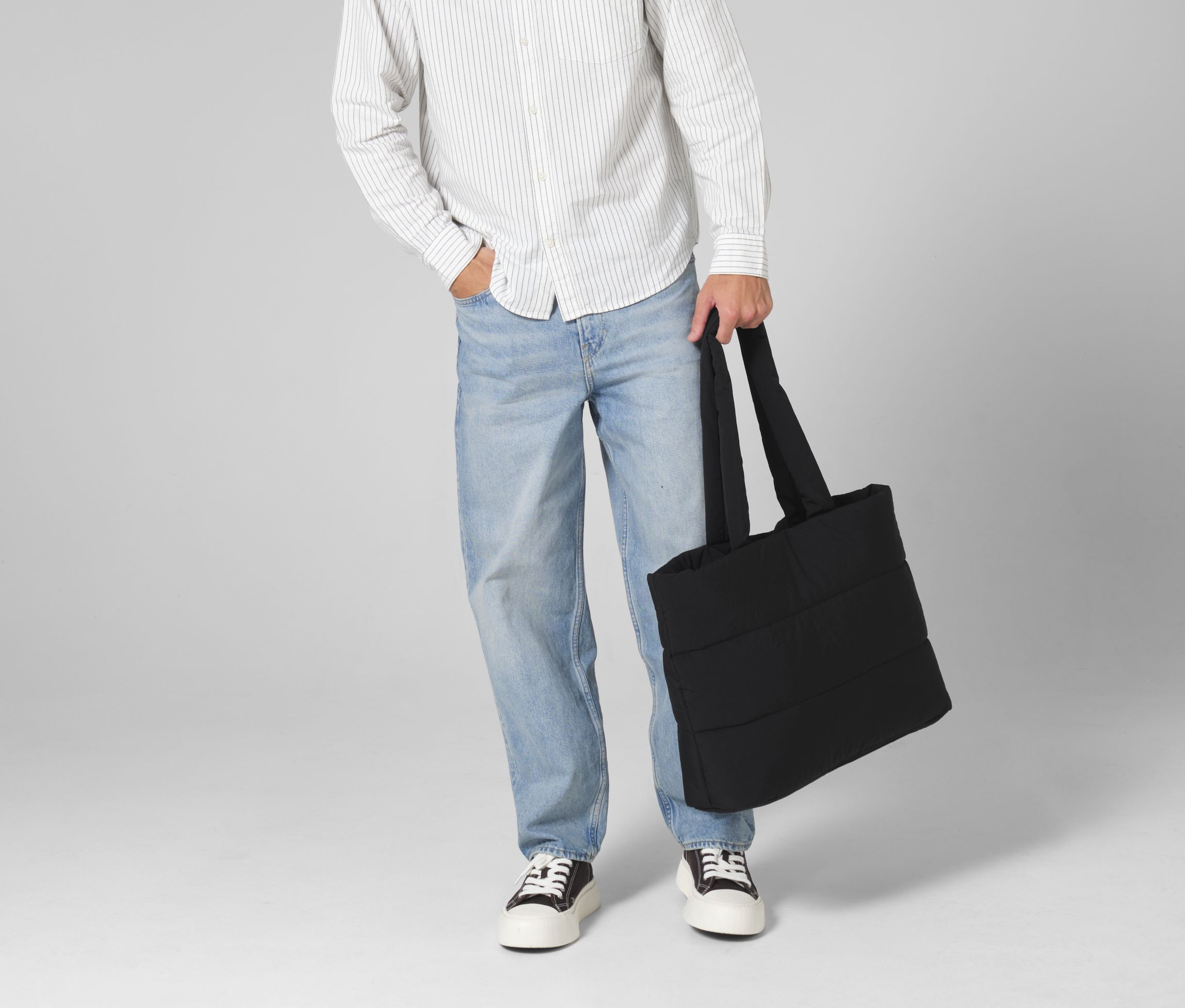 QUILTED TOTE BAG